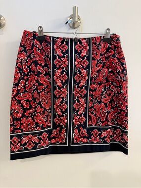 Talbots mid skirt. Size 6. Dark navy/ red. Lined - side zip.